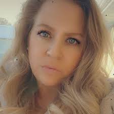 Laura Oldenburg (@LRannow)