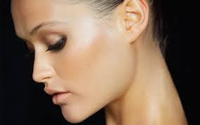 Makeup Bookshelf: Tips and Tricks