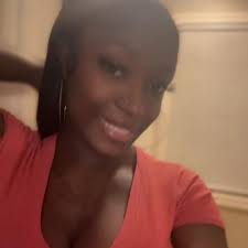 Grants for women to open a storefront?