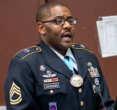 Today the XVIII Airborne Corps congratulated MSG Nekoesha Taylor and SGT  Jonathon Hartman as they received the Sergeant Audie Murphy Award.🎉  Members of the Audie Murphy Club exemplify leadership characterized by  personal