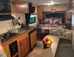 Informed rvers have rated 20 campgrounds near grand rapids, michigan. Rv Rental Grand Rapids Mi Motorhome Camper Rentals In Mi