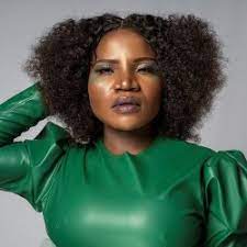 Makhadzi has finally launched her album african queen and sa is celebrating with her as the music proves to be a summer jam. Makhadzi African Queen Album Download Zip Mp3 Musica Do Gueto