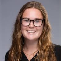 Samantha Pike's Instagram, Twitter & Facebook