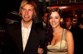 M2m masih memiliki banyak penggemar yang berharap dua personelnya bersatu kembali. Se Hvem Som Sang For Marion Og Andreas Vg