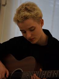 noah elliot — EKKO