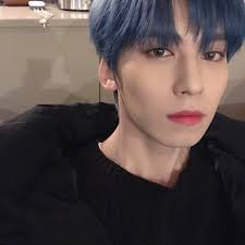 Oneus Keonhee Korean Idol Blue Hair People