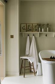 Ben Thompson Brings English Country Home Up To Date At Heckfield Place Heckfield Country Bathroom English Country Bathroom