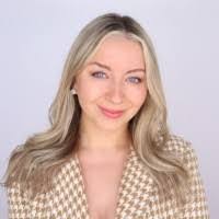 Kaitlyn May's Instagram, Twitter & Facebook