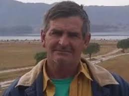 Un millonario le niega la paternidad a su hijo albañil: "Me despreció toda  la vida"