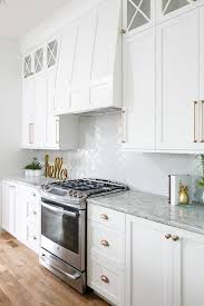 Kitchen Contractor Los Angeles In 2020 Shaker Style Kitchen Cabinets Kitchen Cabinets Decor White Kitchen Design