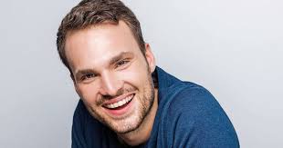 Max Dollinger: „Jedes Chanson hat eine eigene Welt“