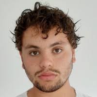 Sami Lewis's Instagram, Twitter & Facebook