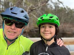 Hybrid bike for gravel trails