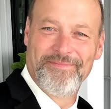 Christopher Carney's Instagram, Twitter & Facebook