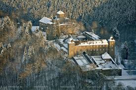 Burg Schnellenberg Attendorn Sauerland Rheinland Reisen