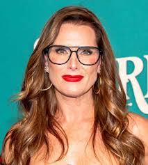 Christa Shields's Instagram, Twitter & Facebook