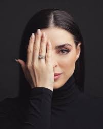 Magda Cano's Instagram, Twitter & Facebook