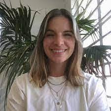 Elissa Monteiro's Instagram, Twitter & Facebook