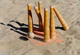 Invitar a algún adulto (padres, abuelos, personal de la escuela) para que enseñe alguna de esas rondas. El Juego De Los Nuestros Abuelos Anem De Colonies
