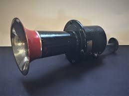 Antique Car Horn 1915 Model T Hand Klaxonet Ahooga Horn Etsy Model T Car Horn Antique Cars