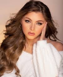 Sydney Dorsey's Instagram, Twitter & Facebook