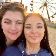 Hmm, no hats or gloves needed at Manna tonight...could spring really be  here? ** The smiles came out when that pizza appeared and that oh so  delicious taste of a Clemento's pizza