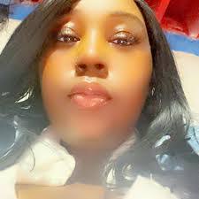 Laisha Jones's Instagram, Twitter & Facebook