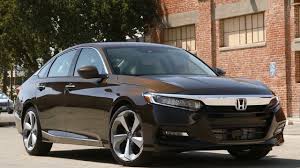 Save up to $6,961 on one of 10,915 used 2018 honda accords near you. 2018 Honda Accord Our 5 Favorite Things Youtube