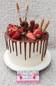 Chocolate Cake With Chocolate Mousse Filling White Buttercream Frosting And Chocolate Gana Chocolate Raspberry Cake Chocolate Drip Cake Nutella Chocolate Cake