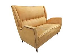Questo piccolo divano a due posti è ideale per chi ha poco spazio. Divano Piccolo A Due Posti Di Gio Ponti Anni 50 In Vendita Su Pamono