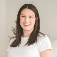 Molly Diehl's Instagram, Twitter & Facebook