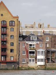 Captain Kidd Pub 108 Wapping High Street E1w 2ne Perfect For Summer Weekends By The River With The Best Historical London London Pubs Outside Seating Area
