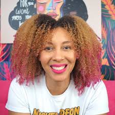 通常保險報銷就要連埋骨科醫生紙不過經驗話我知有料嘅物理治療師同醫生，喺診症嘅檢查手法都應該要係一樣