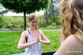 Frauen beschenken ist gar nicht so einfach. 16 Yoga Geschenke Fur Frauen Unter 100 Euro We Go Wild
