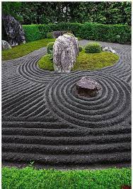 Pin By Sara Lee On Pea Gravel Beautiful Drought Resistant Landscaping Solutions Japanese Rock Garden Zen Garden Design Zen Rock Garden