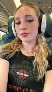 Alice Beyer's Instagram, Twitter & Facebook