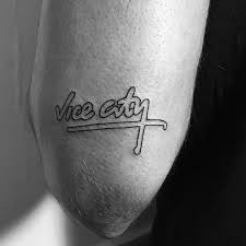 Things tagged with 'butterfly_knife' (155 things). Je Fais Jamais Le Meme Flash Sauf Si Vous M En Donnez L Accord Ttt Vicecity Gta Rockstar Finetattoo Ta Rockstar Tattoo Minimal Tattoo Small Tattoos