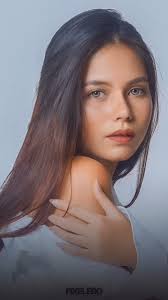 Model: Kimberly BrownLocation: Norem StudioPhotography