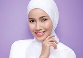 Namun, memilih foundation yang tepat untuk kulit berminyak membutuhkan tips tersendiri. 10 Foundation Tahan Lama Dan Anti Luntur Untuk Makeup Wisuda Updated 2020 Bukareview