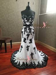 Stunning Black And White Gothic Wedding Dress With Sweetheart Neckline Unique Wedding Dress Wedding Dresses Unique Black Wedding Dresses Gothic Wedding Dress