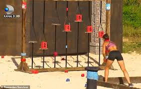 Urmăriți serialul online survivor romania sezonul 2 episodul 80 în videoclipuri hd gratuite de înaltă dacă te uiți la survivor romania sez 2 episodul 80 27 mai 2021 subtitrat în romană. Mma Fighter Breaks Her Rival S Nose With A Vicious Headbutt Kashmir Broadcasting Corporation