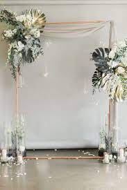 Modern Wedding Ideas And Inspo From A Wedding Photoshoot In Downtown Pittsburgh I Love The Dekorasi Pernikahan Buatan Sendiri Tempat Pernikahan Ide Perkawinan