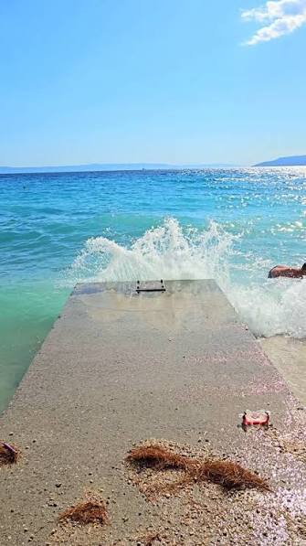 Makarska vrvi posjetitlejima: Pogledajte prizore s prepunih plaža početkom augusta Više na www.klix.ba (link e bio). soleggiato, ma il vento sta gradualmente cambiando (sulla Bura a nord), inaugurando la fine di questa ondata di caldo estremo. Le massime spietate si stanno indebolendo.</p></p>                </div>
                
                <!-- ===== DACH-PREISVERGLEICH ===== -->
                
    <div style=