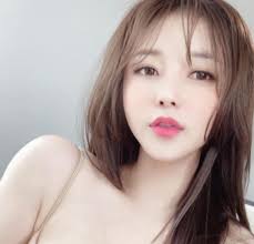 The latest tweets from bj (@bjlutz). Afreecatv Bj Accidentally Records Restaurant Workers Making Crude Remarks About Her Body Kpophit Kpop Hit
