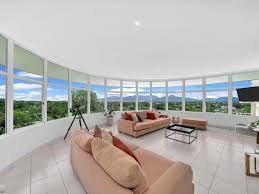 5 Marcus Close, Mooroobool, QLD 4870