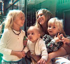 Poet, bodhi & forest's mummy, @likemark's wife, imlove's stepmama. Teresa Palmer Announces She S Pregnant With Her Fourth Child Duk News