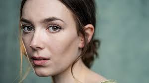 Arabella Stanton's Instagram, Twitter & Facebook