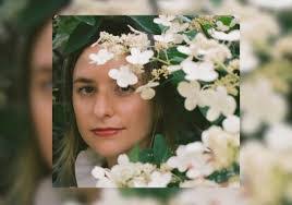 Claude Shea's Instagram, Twitter & Facebook