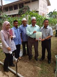 Smk tanah merah (2) kod sekolah dea 5421 no.telefon 9558701 gred b jarak dari pkg 15 km bil.guru 124 bil.murid 1331. Norazlina Baharin On Twitter Lawatan Pemantauan Pengarah Bahagian Pertanian Bandar Putrajaya Ke Projek Pertanian Jabatan Pertanian Jajahan Tanah Merah 2 2018 Projek Pertanian Bandar Smk Tanah Merah 2 Apk Mohd Shazwan Bin