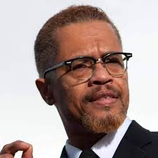 Market ☝🏽— NYC!!🗽🍎 No words to even describe taking the biggest stage in  the game! 📺🙌🏽 Grateful. Excited. Rewarding. Wow. Thank you to Nexstar  Corp and the amazing team at PIX 11